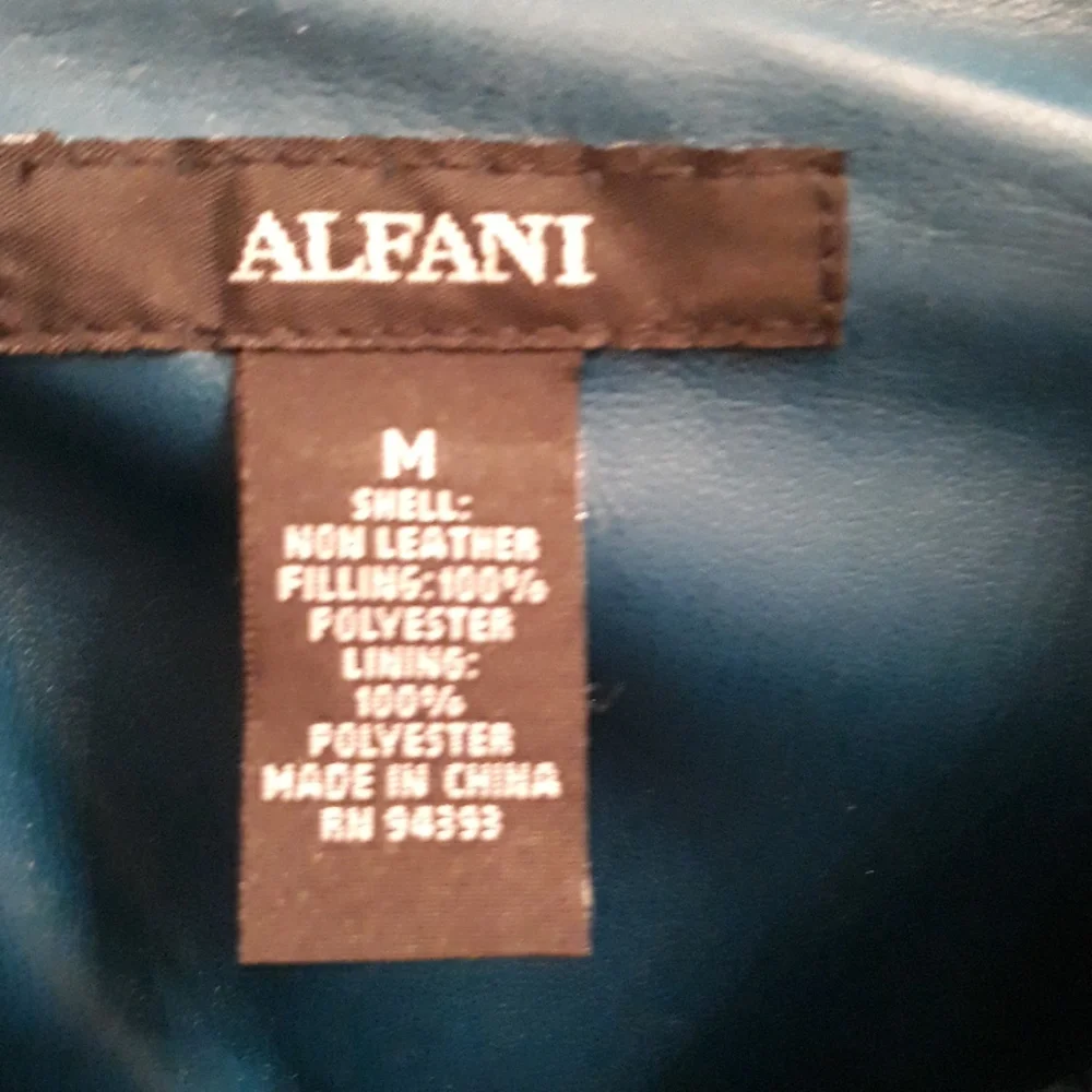 Jacket - Picture 2 of 3